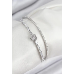 Pirinç Zirkon Taşlı Kalp Model Gümüş Renk Kadın Bileklik