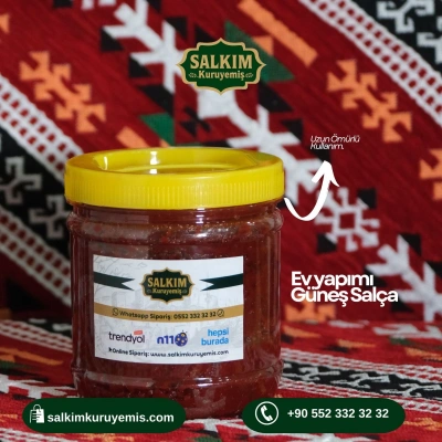 Acı Biber Salçası