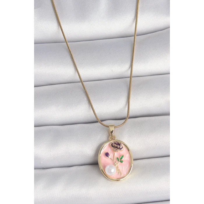 316L Çelik Gold Renk Zincir Pembe Çiçek İşlemeli İnci Detay Portre Model Kadın Kolye