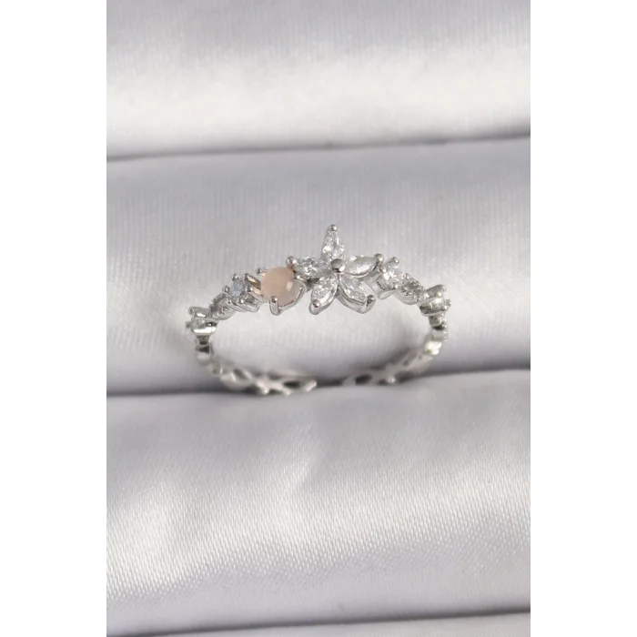 Pirinç Gümüş Renk Zirkon Taşlı Çiçek Model Ayarlanabilir Yüzük