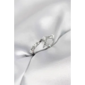 Gümüş Renk Sallantılı Kemik Model Kadın Yüzük