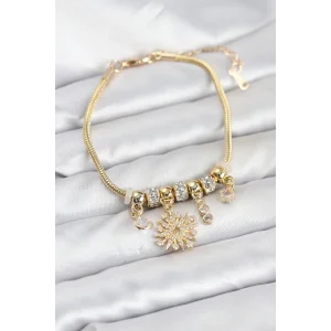 Kutup Yıldızı Model Charmlı Gold Renk Kadın Bileklik
