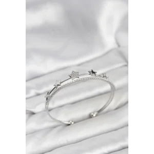 Yıldız Model Gümüş Renk Pirinç Kadın Bileklik