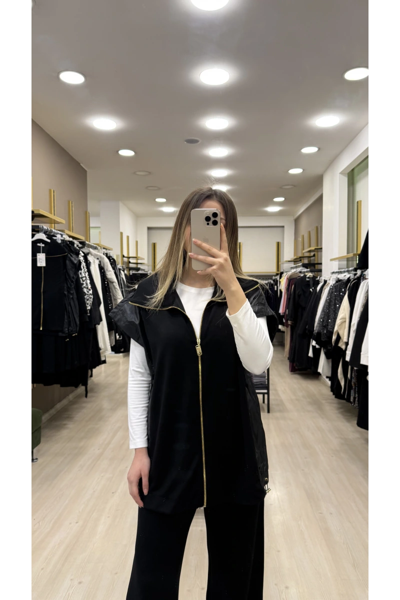 Vure Garni Detaylı Yelekli İkili Takım