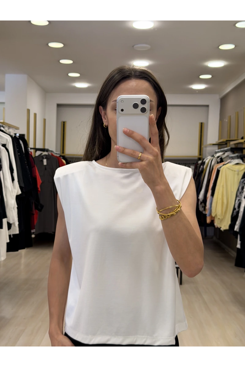 Acew Arka Dantel Detaylı Vatkalı Tshirt