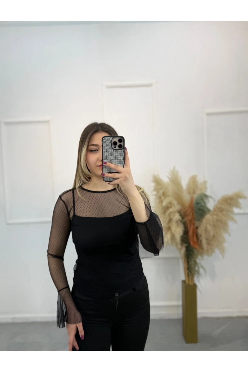 Benekli Tül Bluz