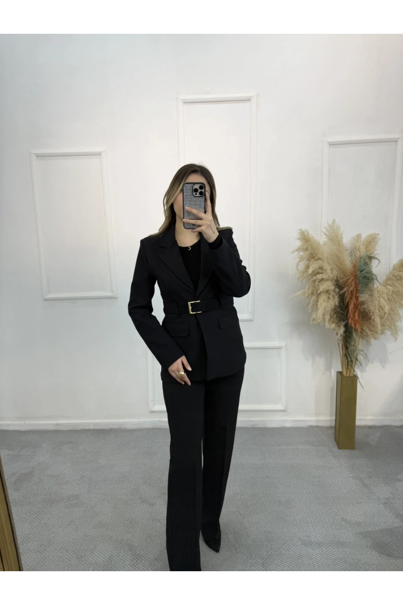 Eldrıtch Kemer Detaylı Blazer İkili Takım