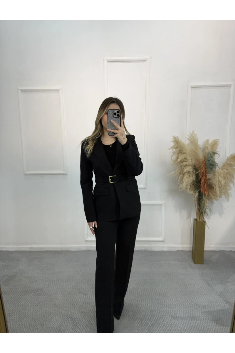 Eldrıtch Kemer Detaylı Blazer İkili Takım