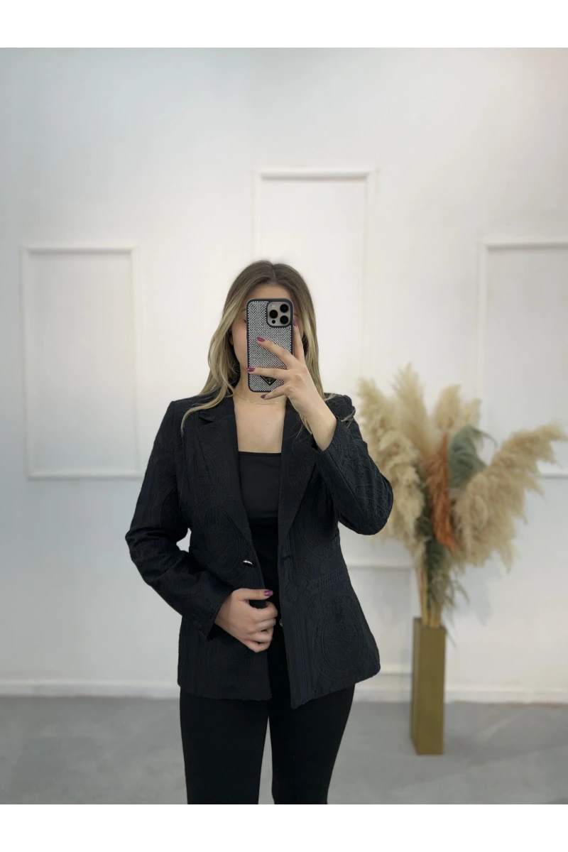 Güpürlü Astarlı Blazer Ceket