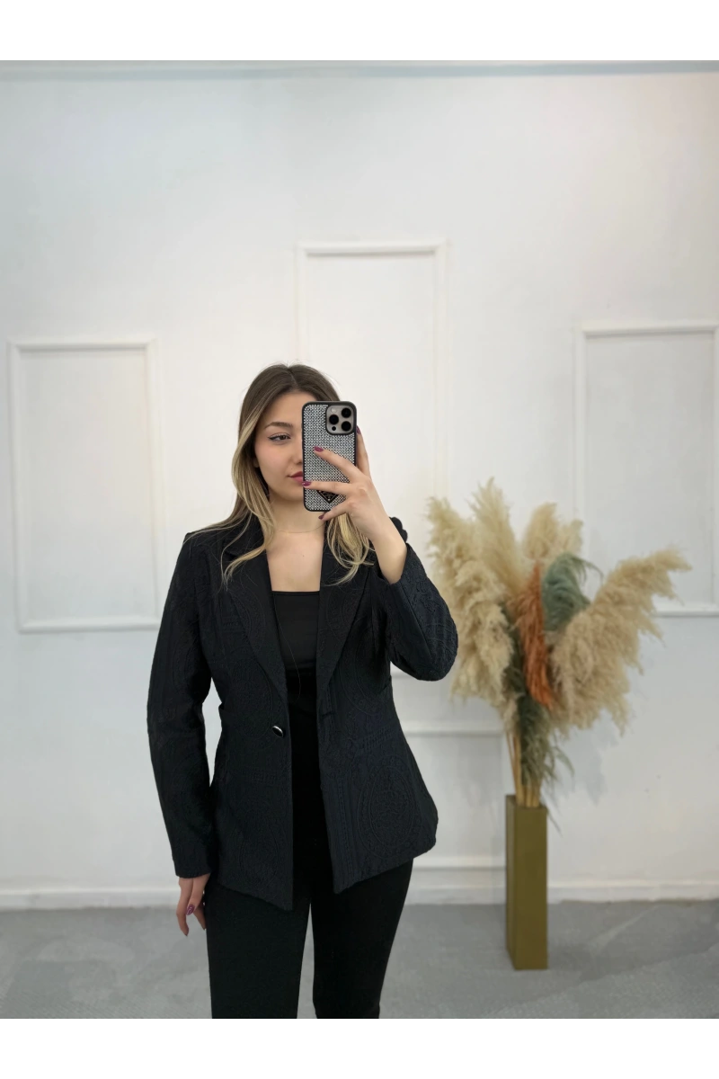 Güpürlü Astarlı Blazer Ceket