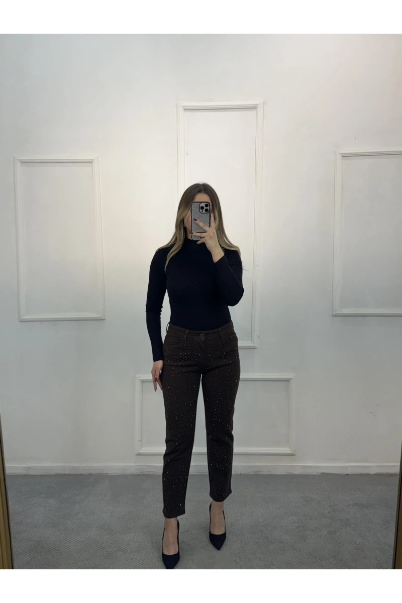 Jast Likralı Dökme Taşlı Mom Jean