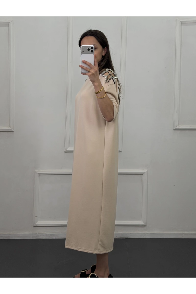 Omuzları Yıldız Taşlı Modal Elbise