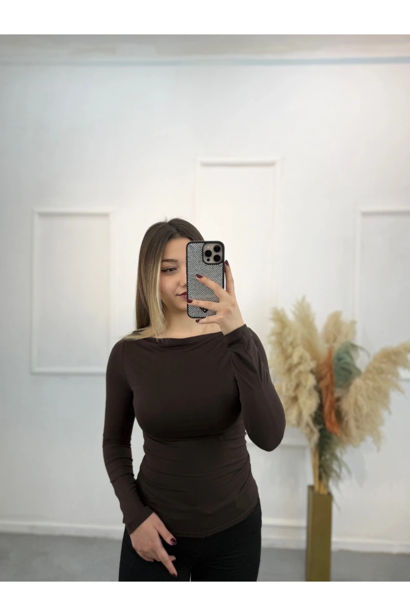Pytor Degaje Yaka Yan Büzğülü Body