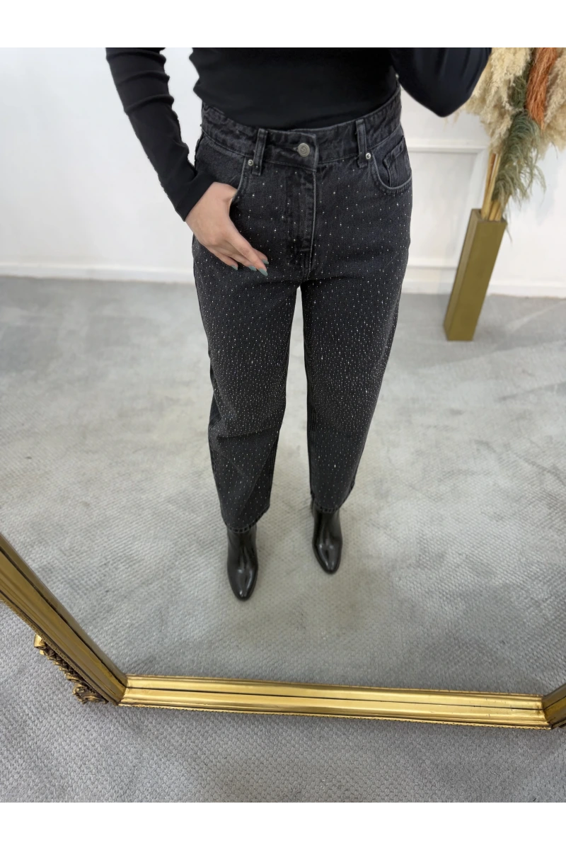 Skater Taşlı Likrasız Mom Jean