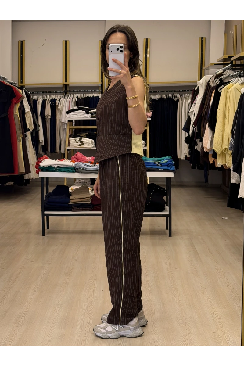 Twist Çizgi Desen Nakışlı Yelek Ve Blazer Üçlü Takım