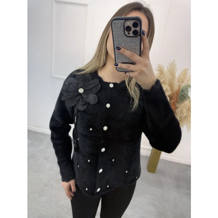 Çiçek Broşlu Taş Detaylı Sakallı Triko Hırka