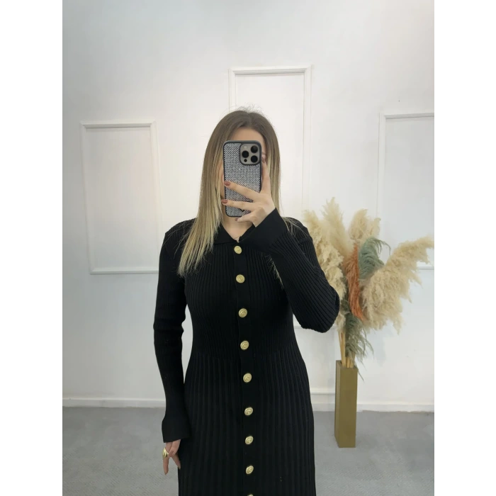 Gold Düğme Detaylı Pileli Triko Elbise