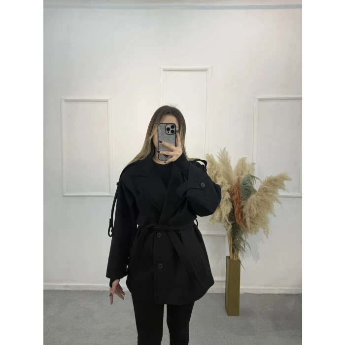 Duma Sırt Detaylı Kuşaklı Kaşe Kaban