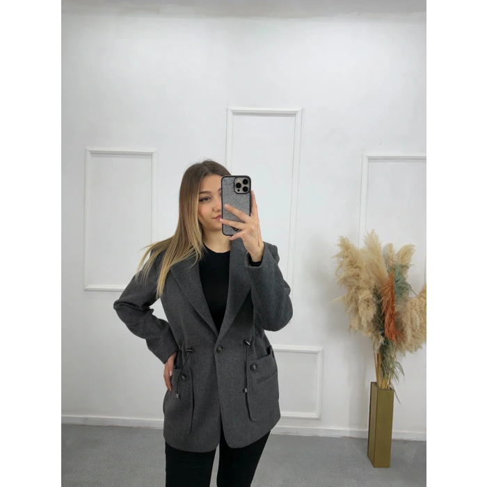 Solis Bel Büzğülü Tasarım Kaşe Kaban