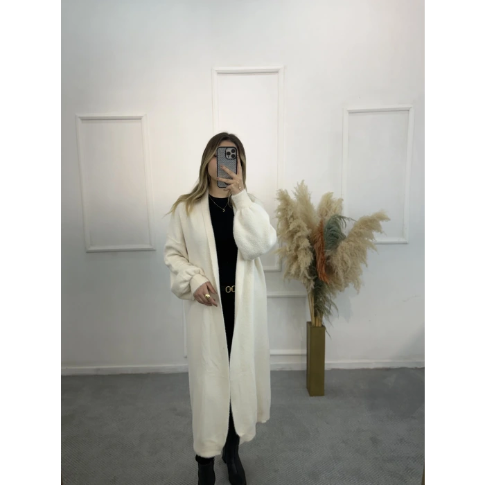 Taradid Sakallı Uzun Triko Hırka