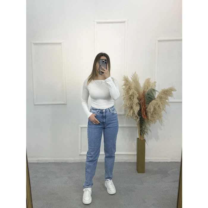 Armedan Orj. Marka Boru Paça Likrasız Jean