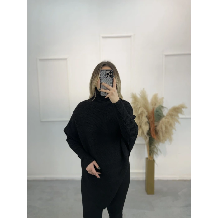 Noir Boğazlı Kazak