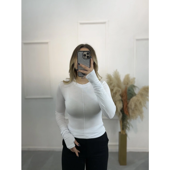 Bus Ön Çımalı Parmak Detaylı Bluz