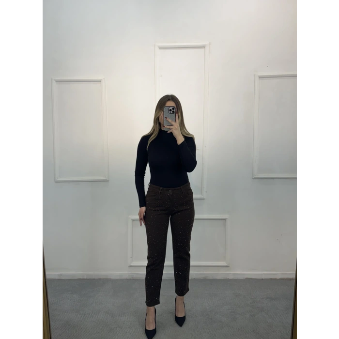 Jast Likralı Dökme Taşlı Mom Jean