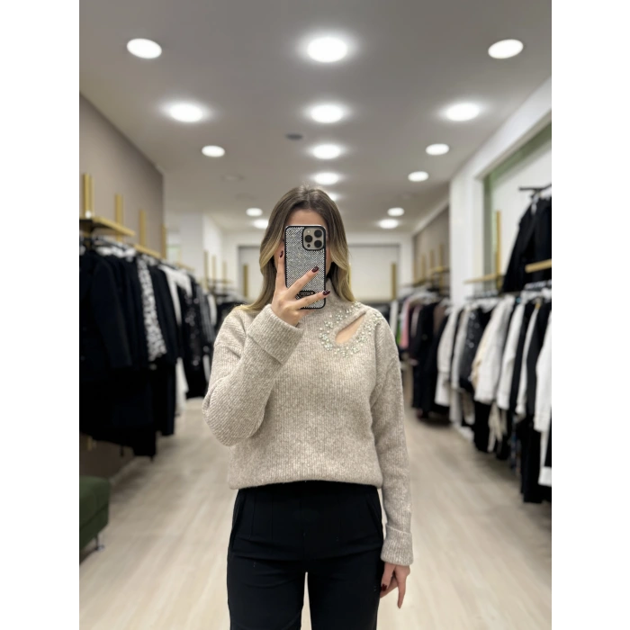 Zeni Omuzu Taş Detaylı Kazak