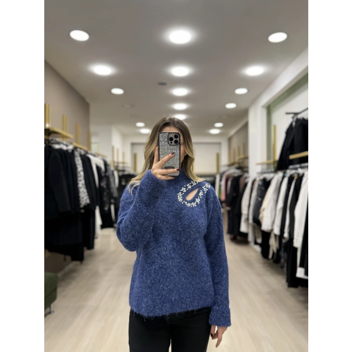 Zeni Omuzu Taş Detaylı Kazak