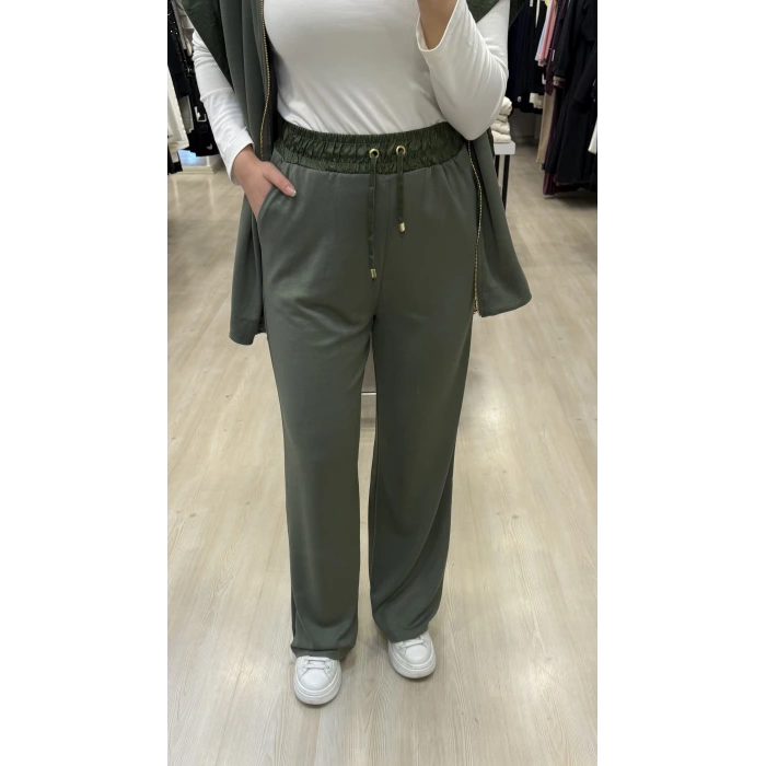 Vure Garni Detaylı Yelekli İkili Takım