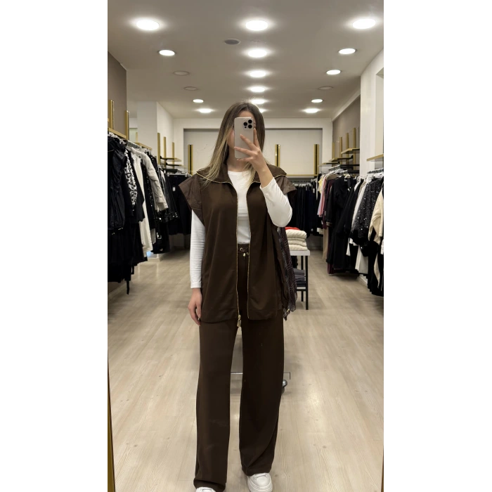 Vure Garni Detaylı Yelekli İkili Takım