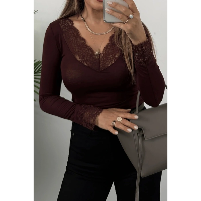 V Yaka Dantelli Bluz