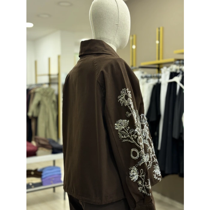 Noz Nakış İşlemeli Fermuarlı Tasarım Ceket