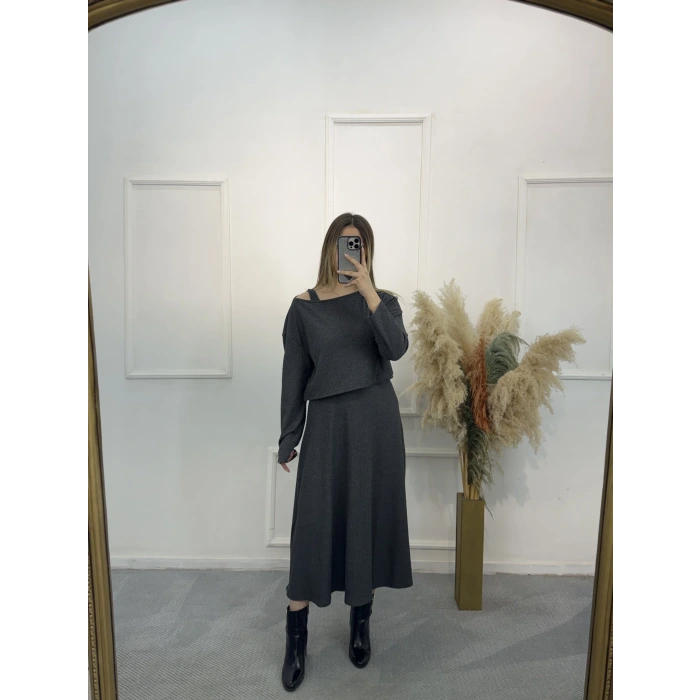 Ceri Kloş Örme Elbise