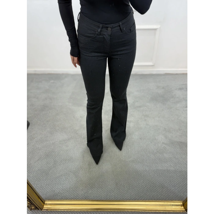 Deaf Likralı Dökme Taşlı İspanyol Jean