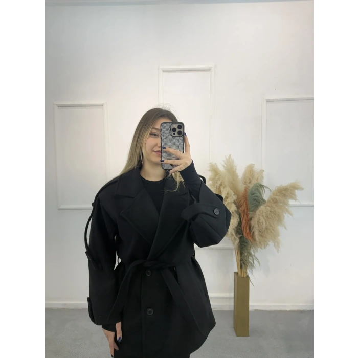 Duma Sırt Detaylı Kuşaklı Kaşe Kaban