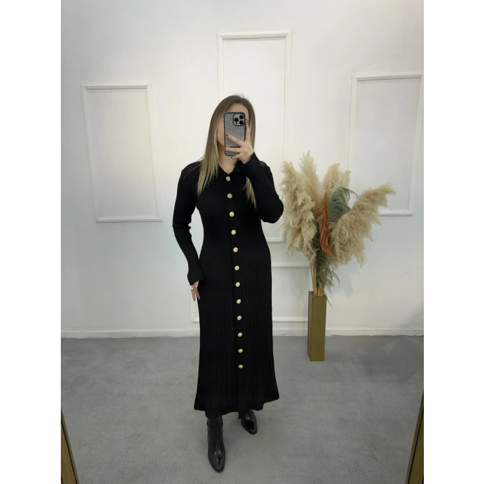 Gold Düğme Detaylı Pileli Triko Elbise