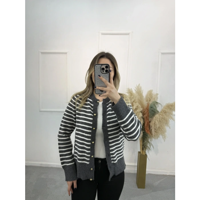 Jillic İnce Çizgili Triko Hırka