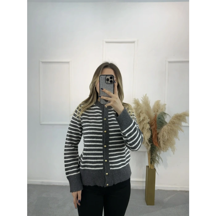 Jillic İnce Çizgili Triko Hırka