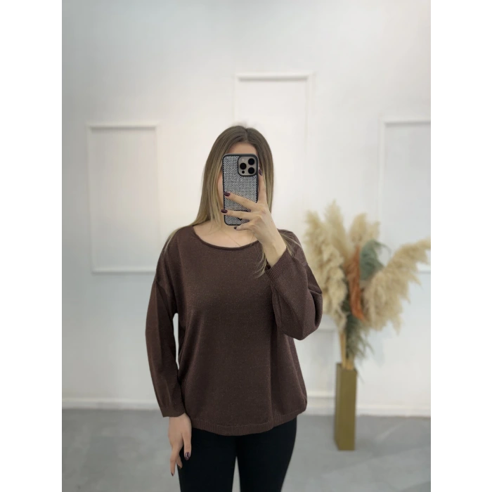 Luki Uzun Kollu Simli Kazak