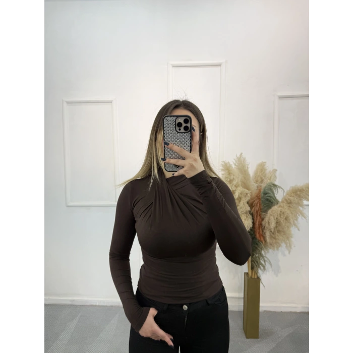 Ring Önü Büzgülü Bluz