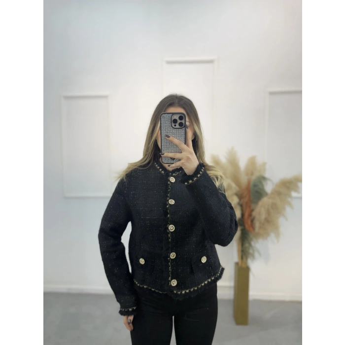 Sim Ve Püskül Detaylı Ceket