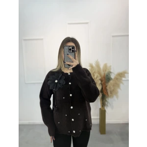 Çiçek Broşlu Taş Detaylı Sakallı Triko Hırka