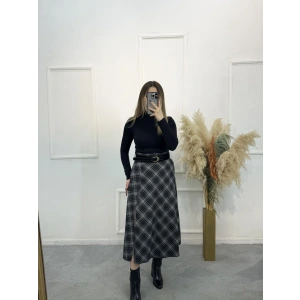 Mosa Yırtmaç Detaylı Ekose Etek