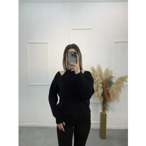 V Yaka İçi Atletli Triko Bluz