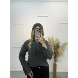 Yahrez Kolları Yırtmaçlı Triko Kazak