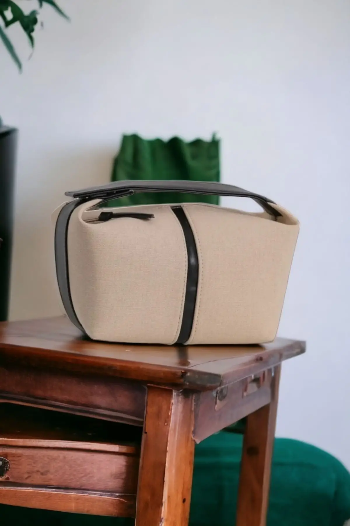 Vera Kanvas Krem-siyah Kadın El Çantası