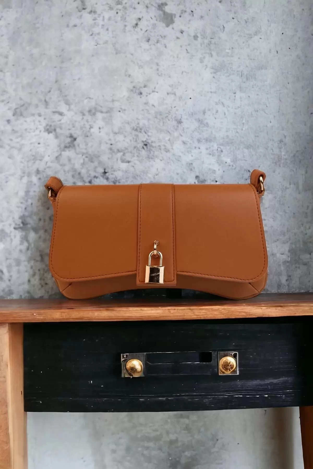Sahra Asymmetrical Brown Skin Womens Shoulder Bag with Front Lock Accessories