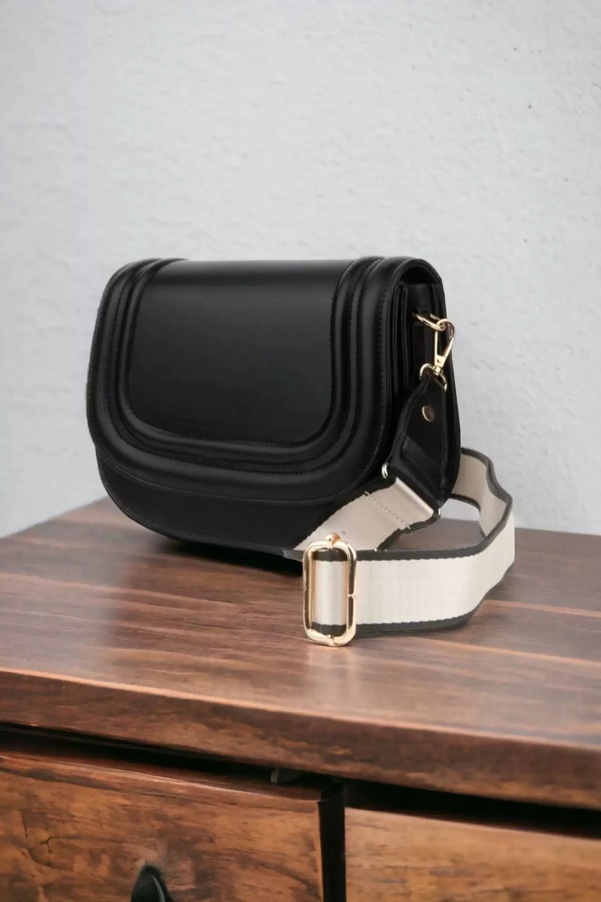 Hola Black Skin Canvas Stripe Strap Womens Trend Shoulder Bag